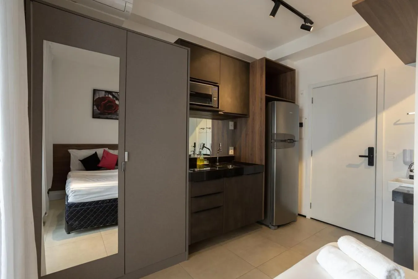 360 Vn Vergueiro By Housi São Paulo Apartmán